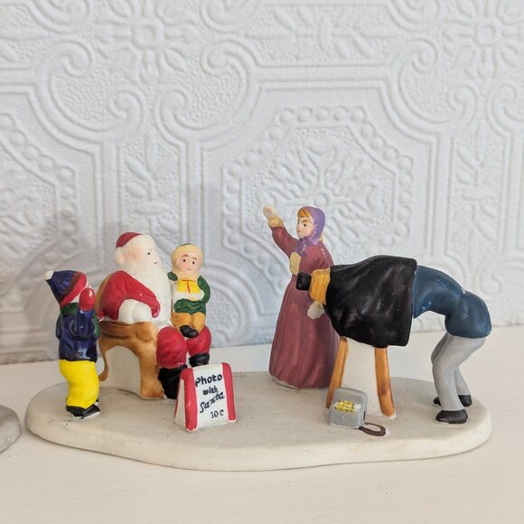 Lot of two Lemax Christmas Accessories - Picture with Santa and Fresh Fish - Picture 2 of 16